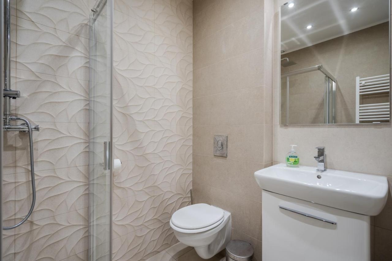 Bpr Ethereal Panoramic Suite With A/C & Balcony Budapest Ngoại thất bức ảnh