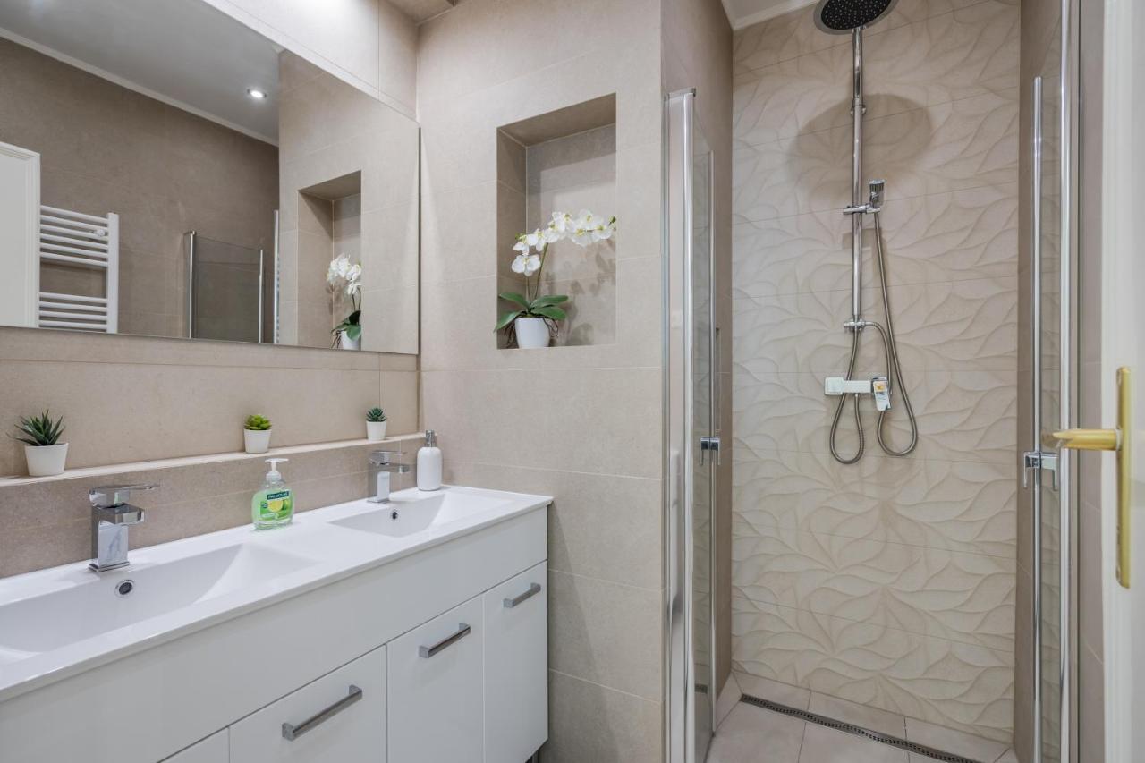 Bpr Ethereal Panoramic Suite With A/C & Balcony Budapest Ngoại thất bức ảnh